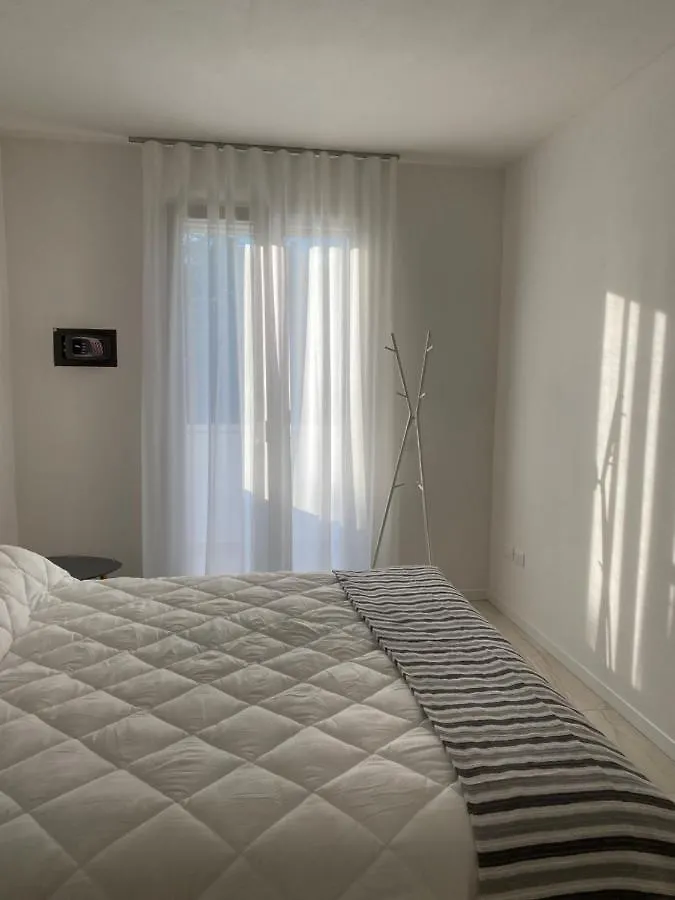 Agua Apartment With Beach Included Τζεσόλο Λίντο