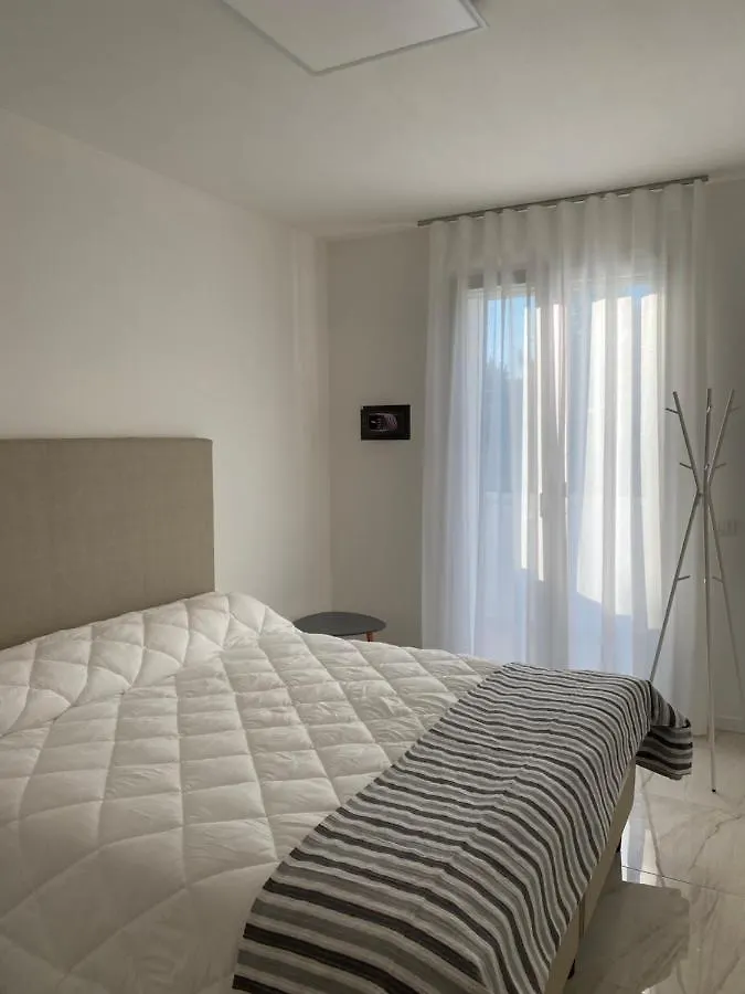 Agua Apartment With Beach Included Τζεσόλο Λίντο